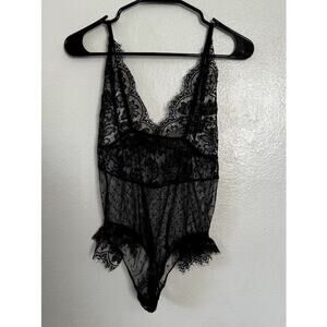 New Without Tags Black Lace Deep V-Neck Teddy Cheeky Bodysuit Lingerie Sz Small